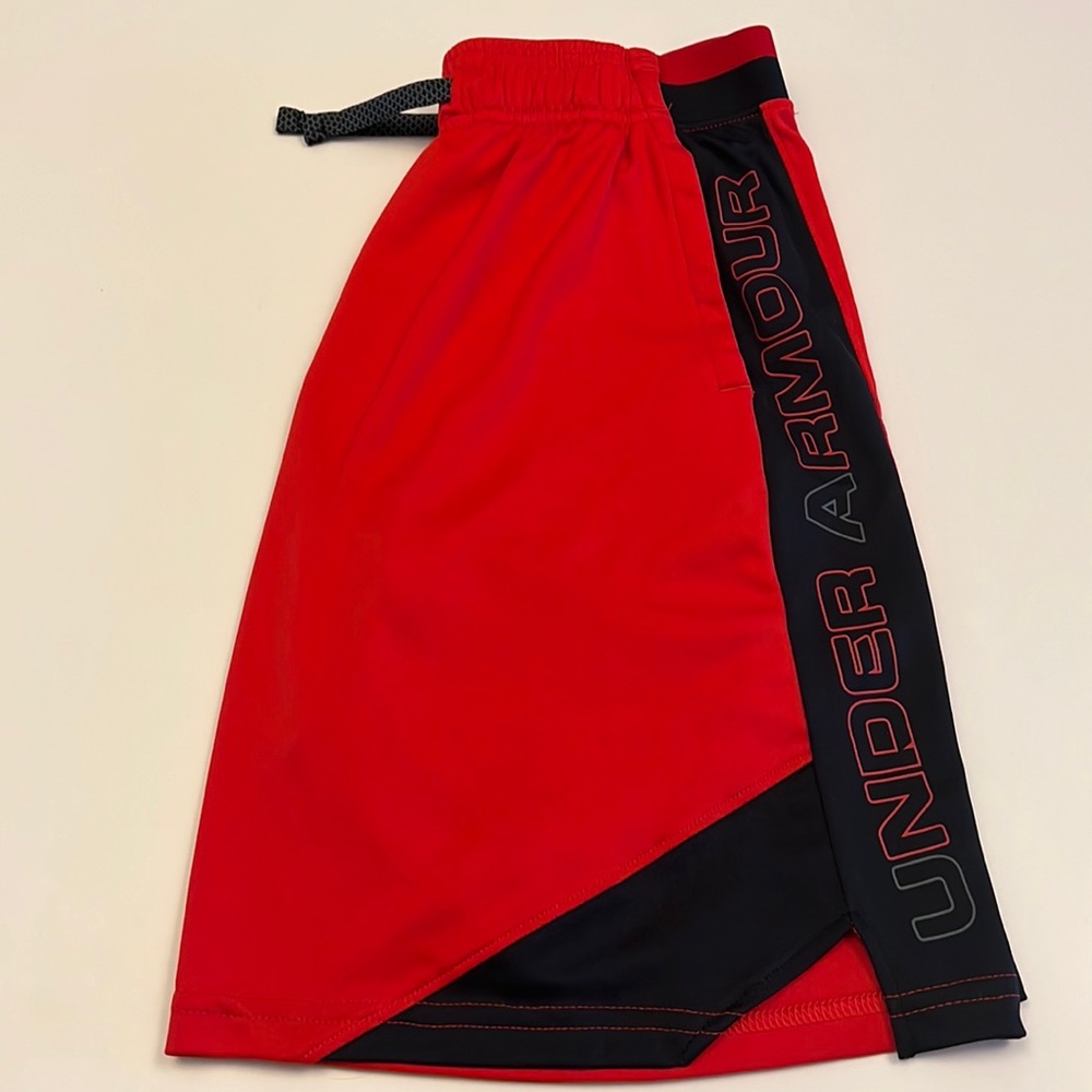 UnderArmour Youth L shorts, red, NWOT